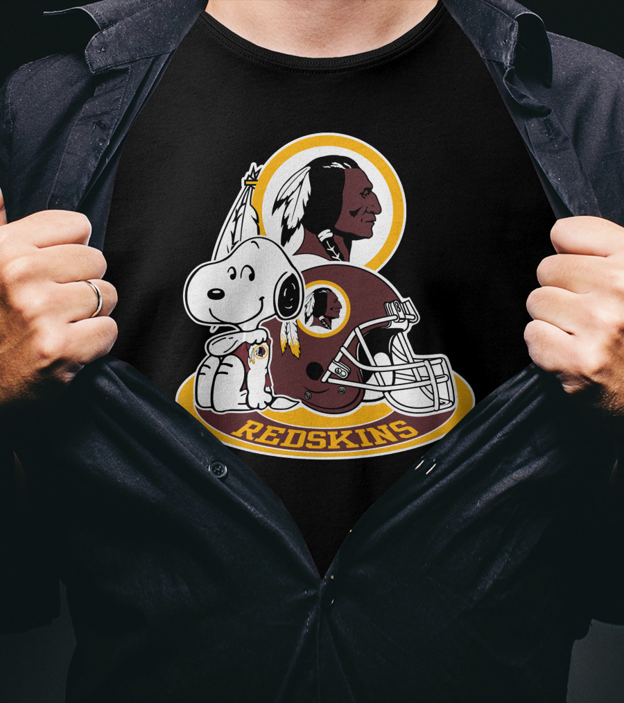 Washington Redskins Snoopy Football Helmet T-Shirt