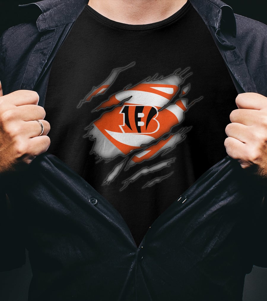 Cincinnati Bengals Superman Logo Ripped T-Shirt