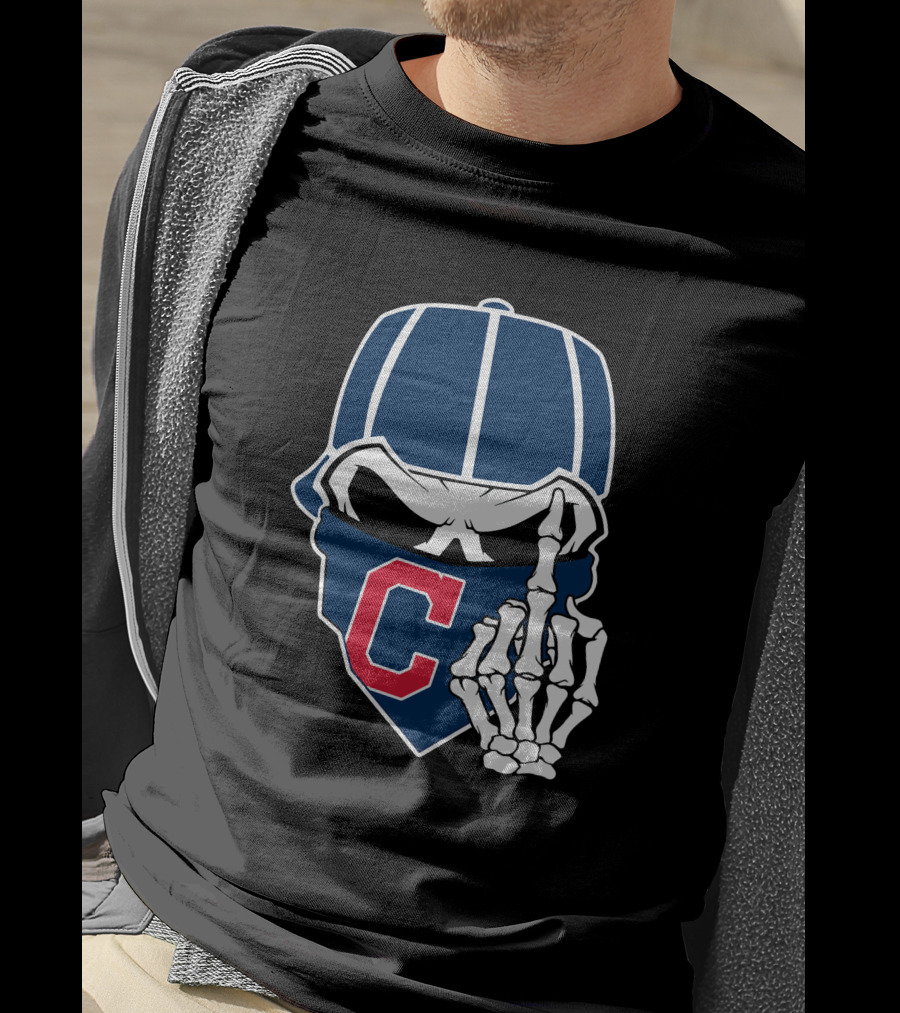 Retro Cleveland Indians Skull With Skeleton Hand And C T-Shirt