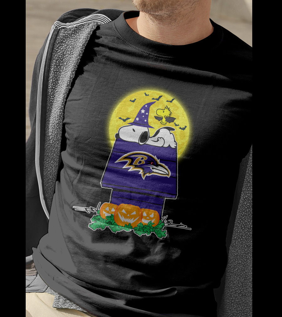 Baltimore Ravens Snoopy Halloween Moon Pumpkins T-Shirt