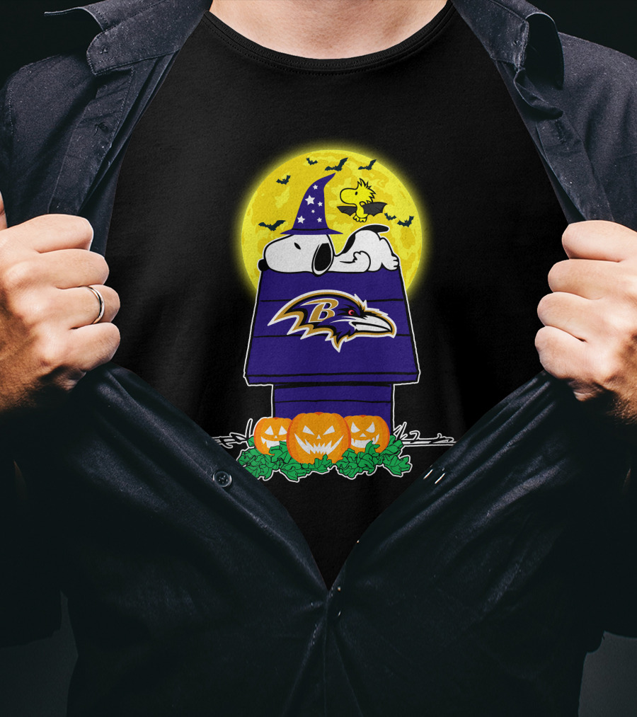 Baltimore Ravens Snoopy Halloween Moon Pumpkins T-Shirt