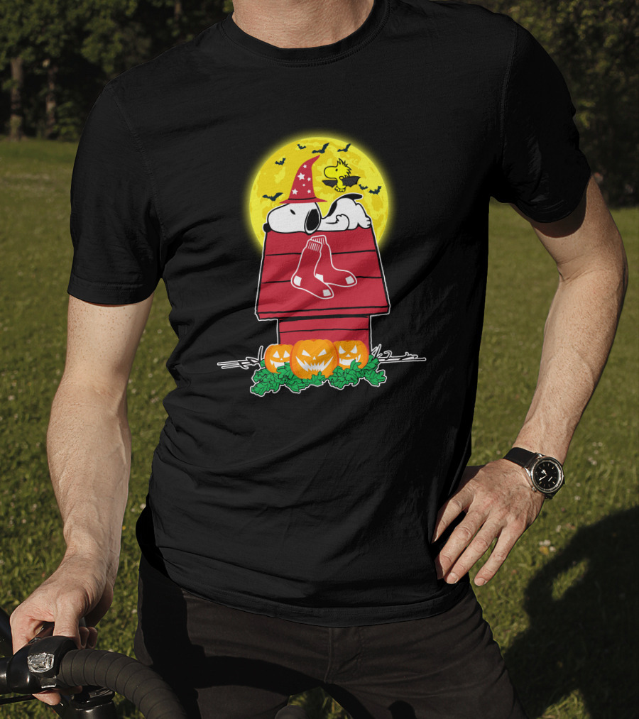 Snoopy And Woodstock Halloween Boston Red Sox Pumpkin House T-Shirt
