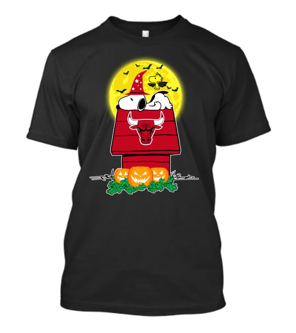 Chicago Bulls Snoopy Halloween Peanuts Pumpkin Woodstock Moon T-Shirt
