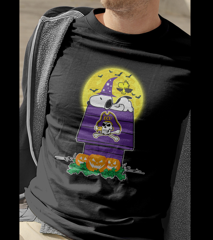 East Carolina Pirates Snoopy Halloween Ecu Moon Pumpkins T-Shirt