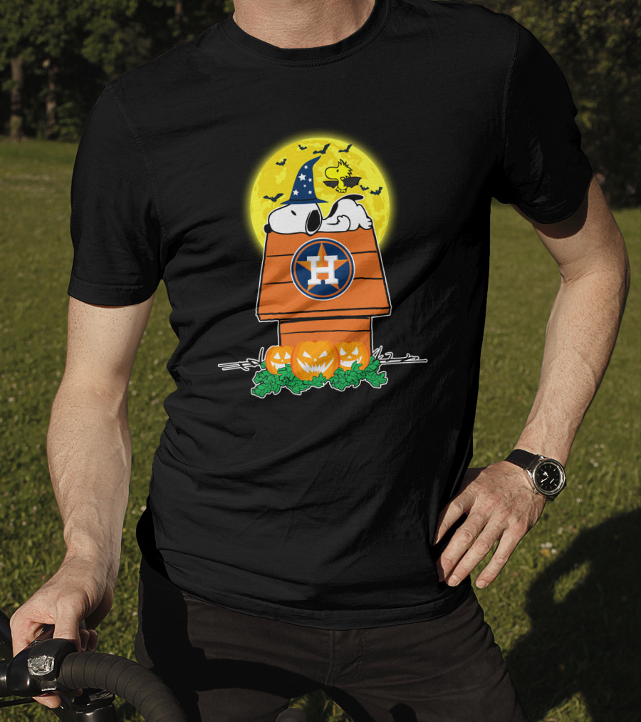 Houston Astros Snoopy Halloween Peanuts Baseball Spooky Pumpkins Moon T-Shirt