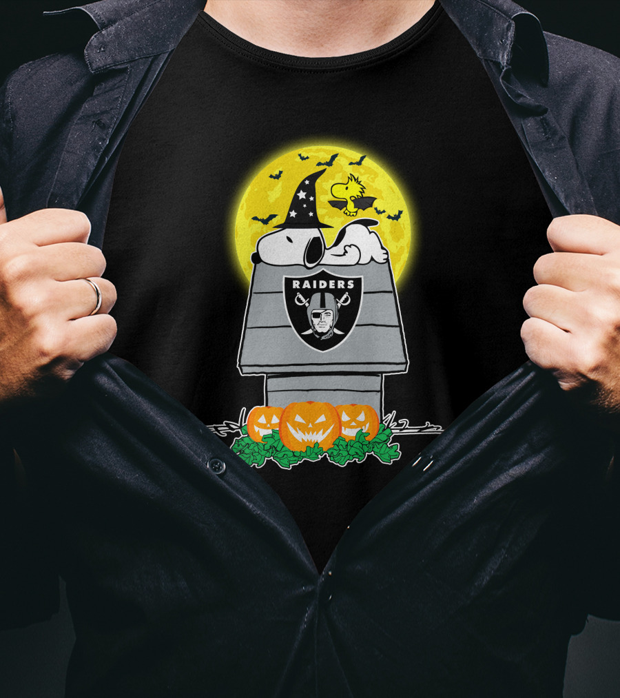 Las Vegas Raiders Snoopy Halloween Peanuts Pumpkin Patch Moon Scene T-Shirt