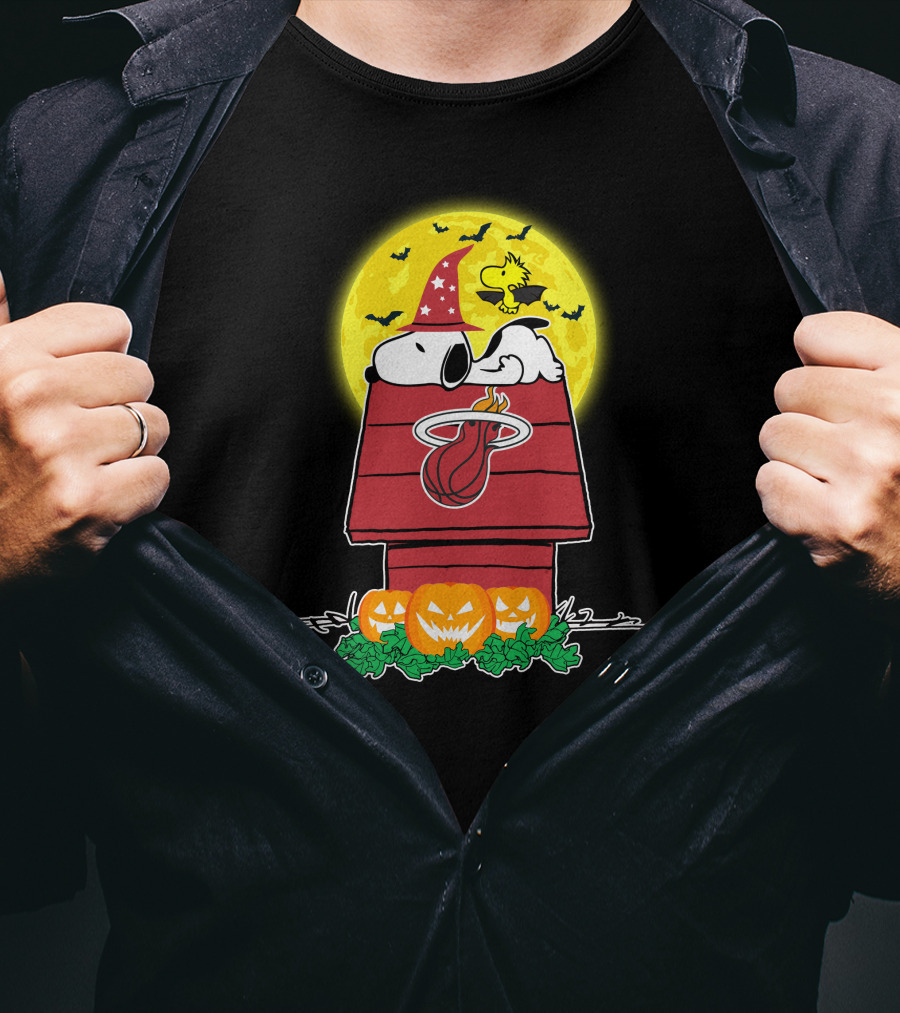 Miami Heat Halloween Snoopy Peanuts Pumpkin Patch T-Shirt