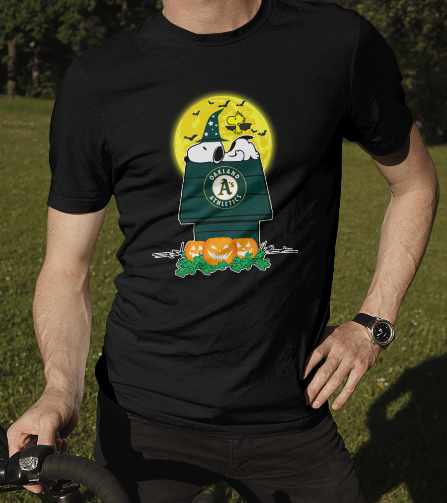 Oakland Athletics Snoopy Halloween Full Moon Pumpkin Patch T-Shirt