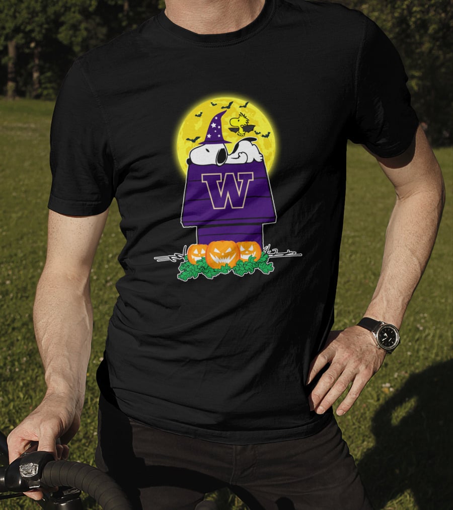 Washington Huskies Snoopy Woodstock Halloween Moon Jack-O'-Lanterns T-Shirt