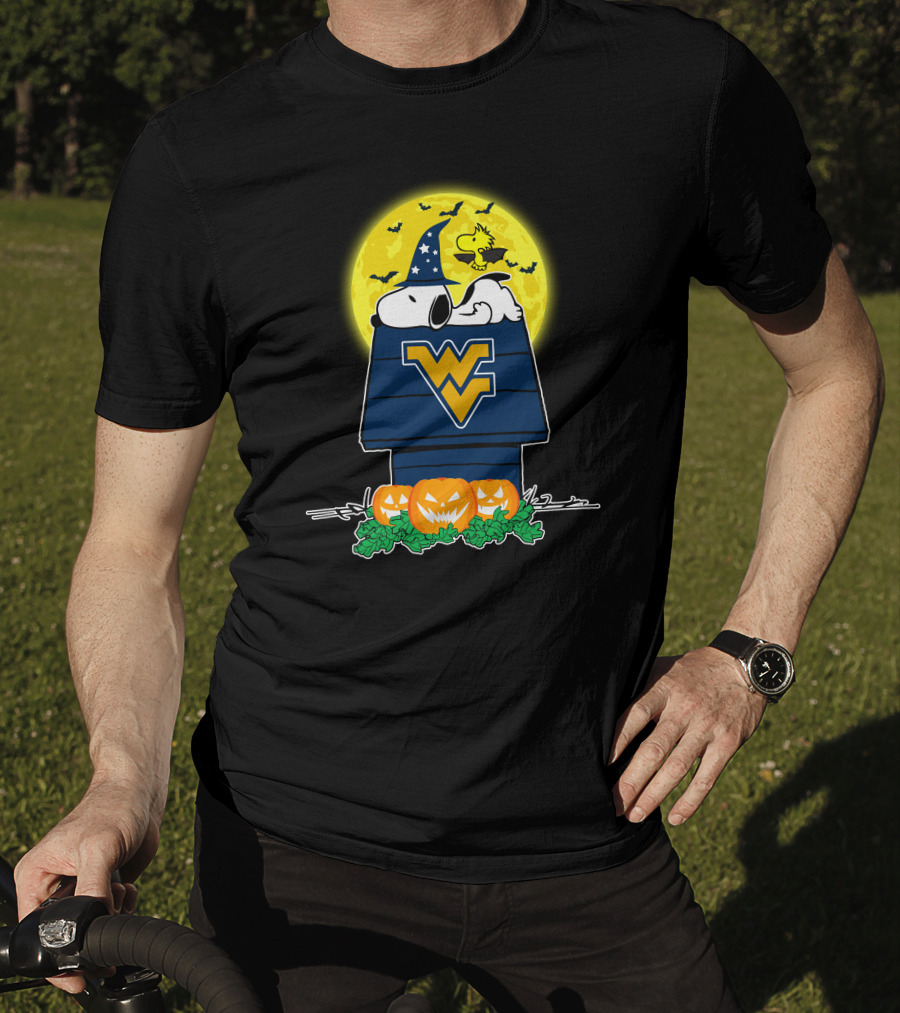 West Virginia Mountaineers Snoopy Halloween Moon Pumpkins Wizard Hat Woodstock T-Shirt