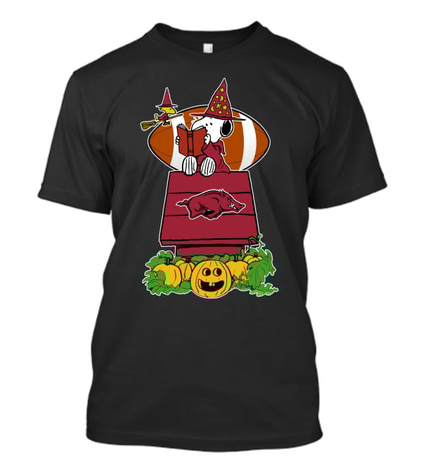 Arkansas Razorbacks Snoopy Halloween Woodstock Witch Pumpkin Football House T-Shirt