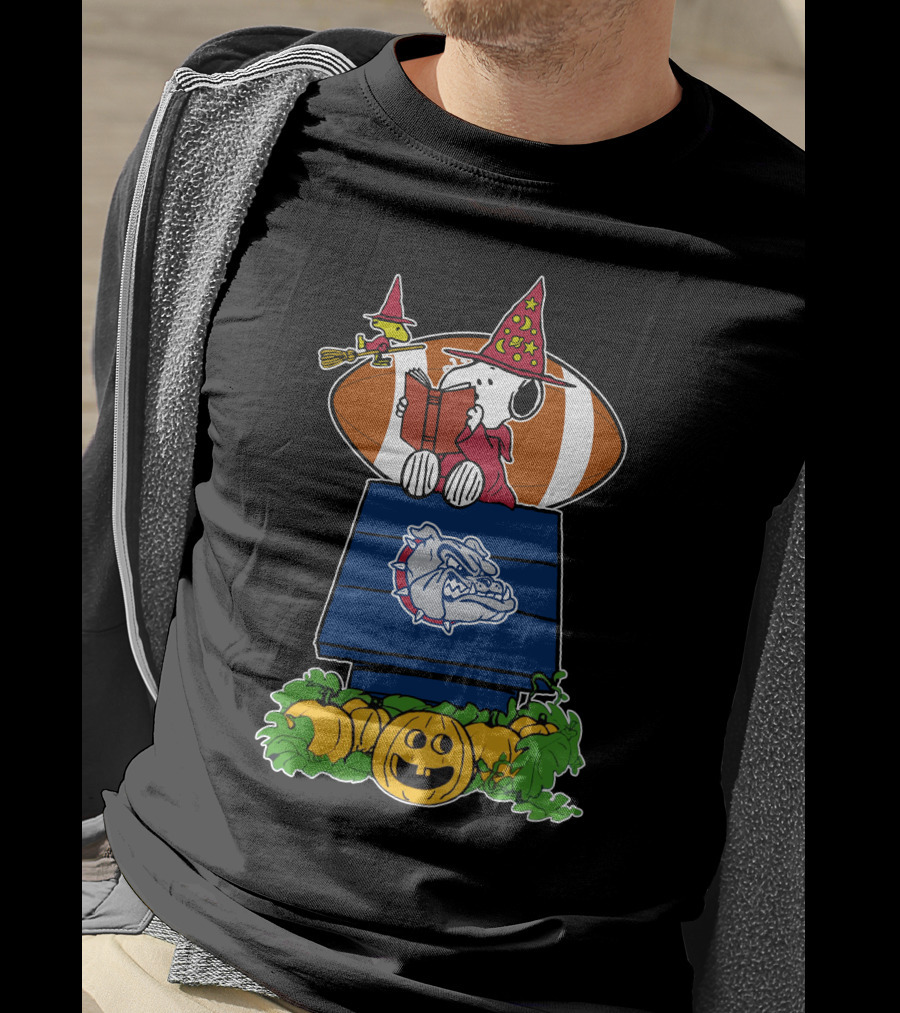 Gonzaga Bulldogs Snoopy Halloween Witch Peanuts Football Pumpkin T-Shirt