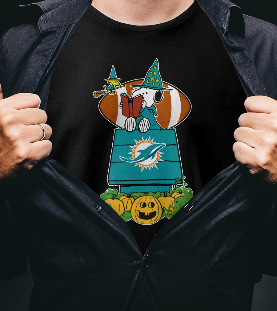 Miami Dolphins Snoopy Halloween Witch Pumpkin Football T-Shirt