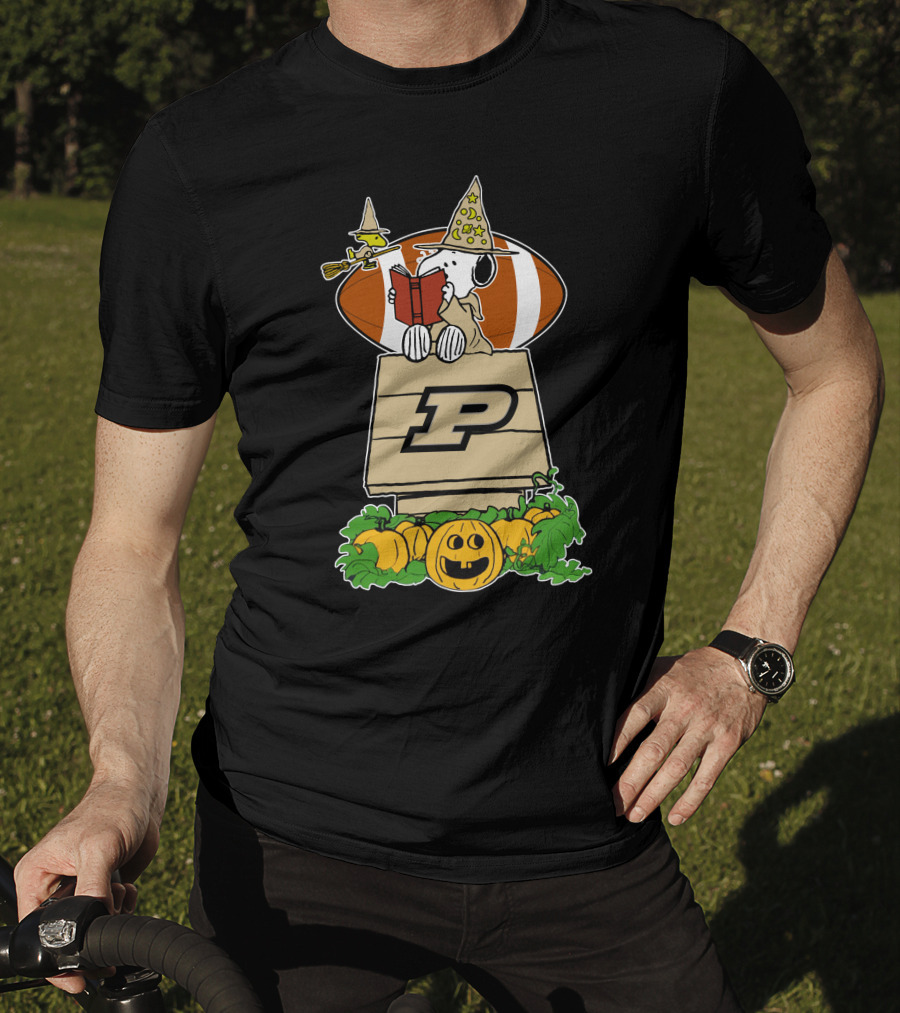 Purdue Boilermakers Peanuts Snoopy Halloween Football Pumpkin T-Shirt