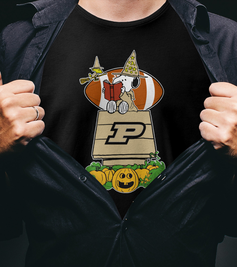 Purdue Boilermakers Peanuts Snoopy Halloween Football Pumpkin T-Shirt