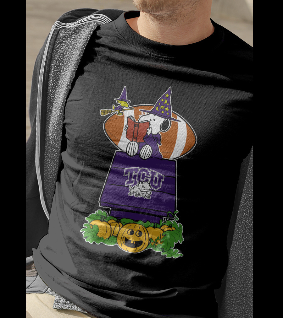 Tcu Horned Frogs Snoopy Halloween Football Pumpkin Wizard Doghouse T-Shirt