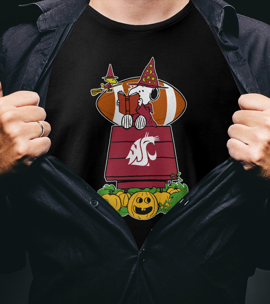 Washington State Cougars Snoopy Halloween Football Pumpkin Scene T-Shirt