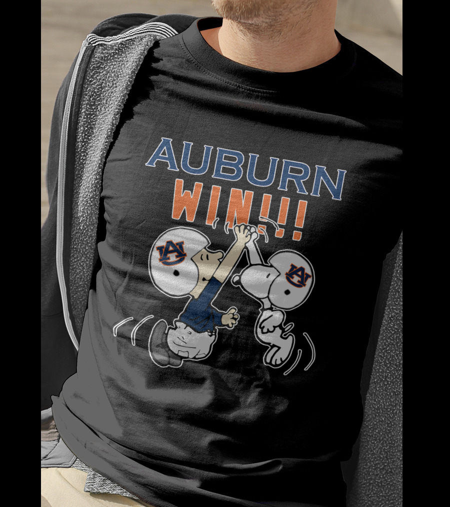 Auburn Tigers Win Peanuts Characters High Five T-Shirt