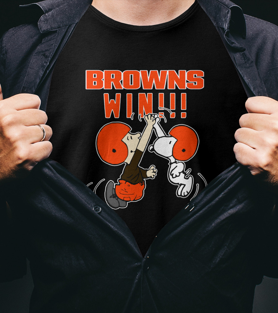 Browns Win!!! Peanuts Characters Celebrate Cleveland Victory T-Shirt