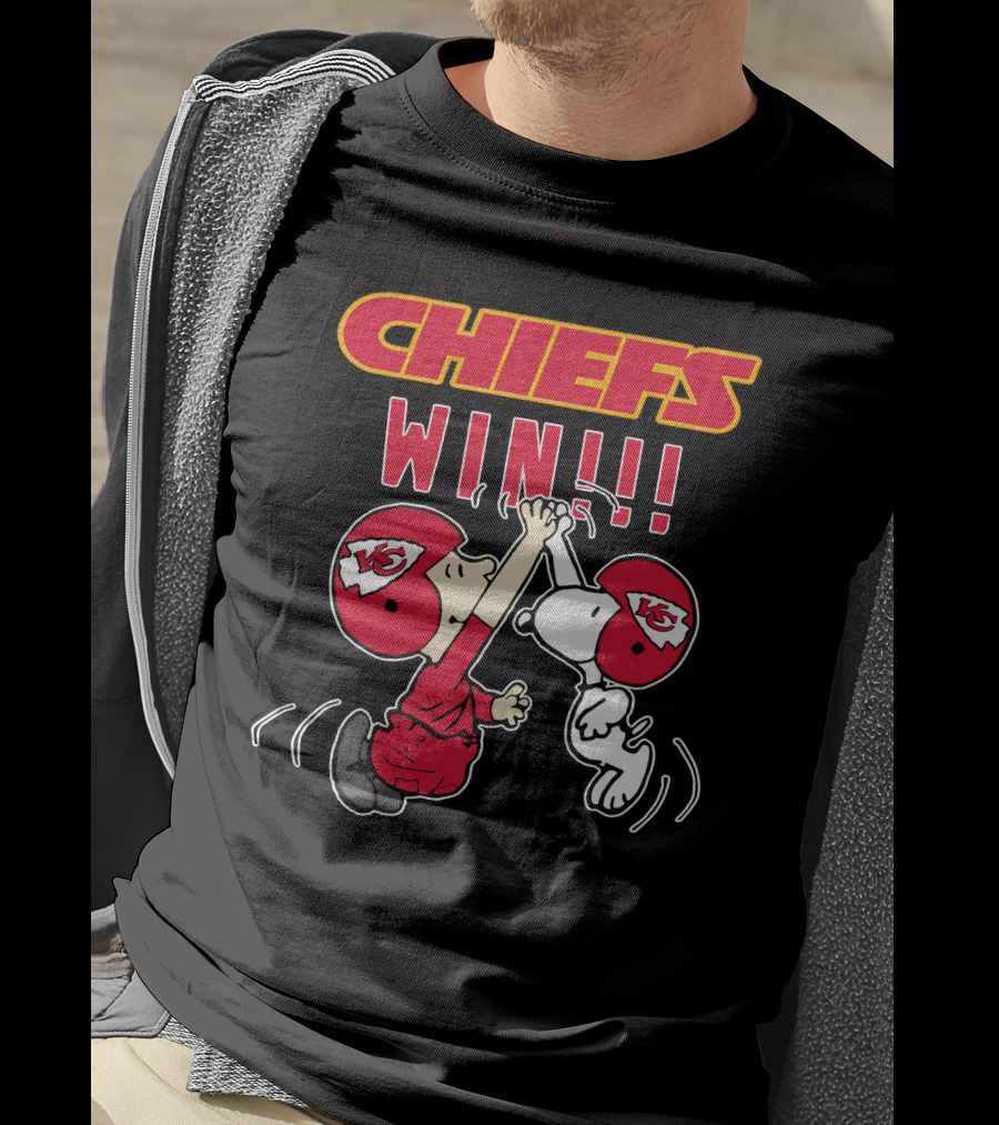 Chiefs Win!!! Kansas City Chiefs Helmet High-Five Football Celebration T-Shirt