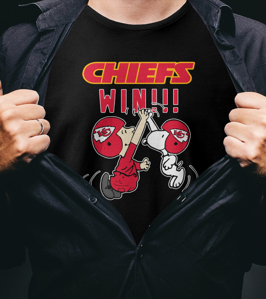 Chiefs Win!!! Kansas City Chiefs Helmet High-Five Football Celebration T-Shirt