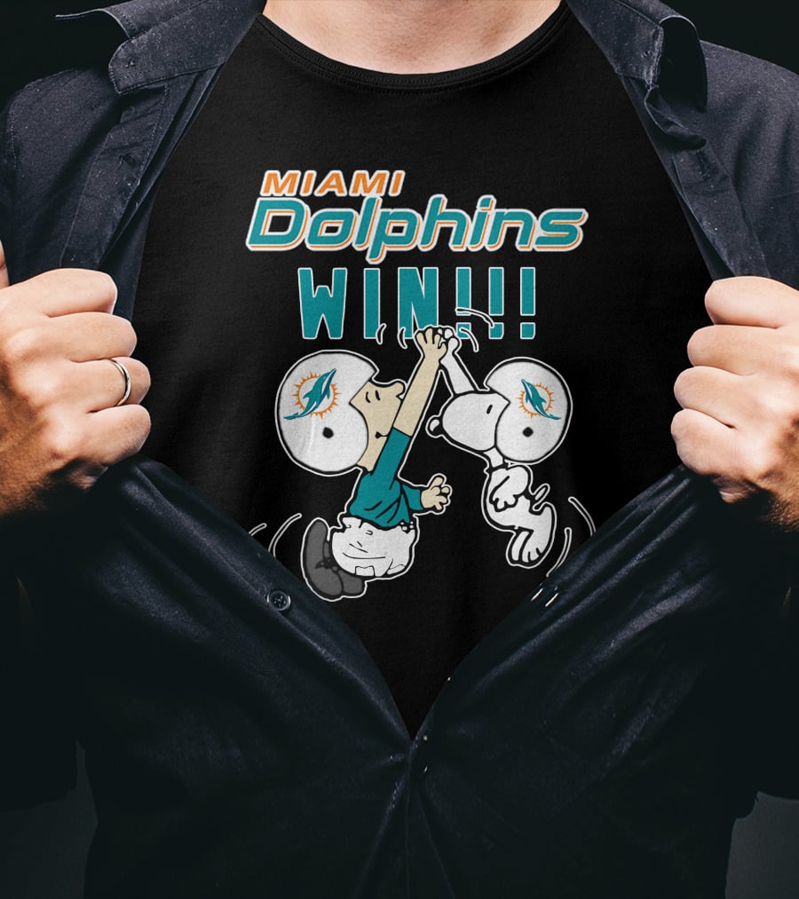 Miami Dolphins Win Peanuts Characters High Five Celebration T-Shirt