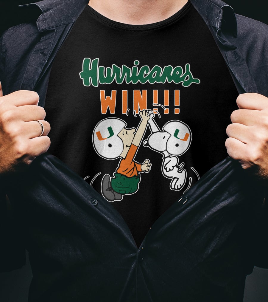 Hurricanes Win Miami Peanuts Characters Charlie Brown Snoopy Helmets T-Shirt