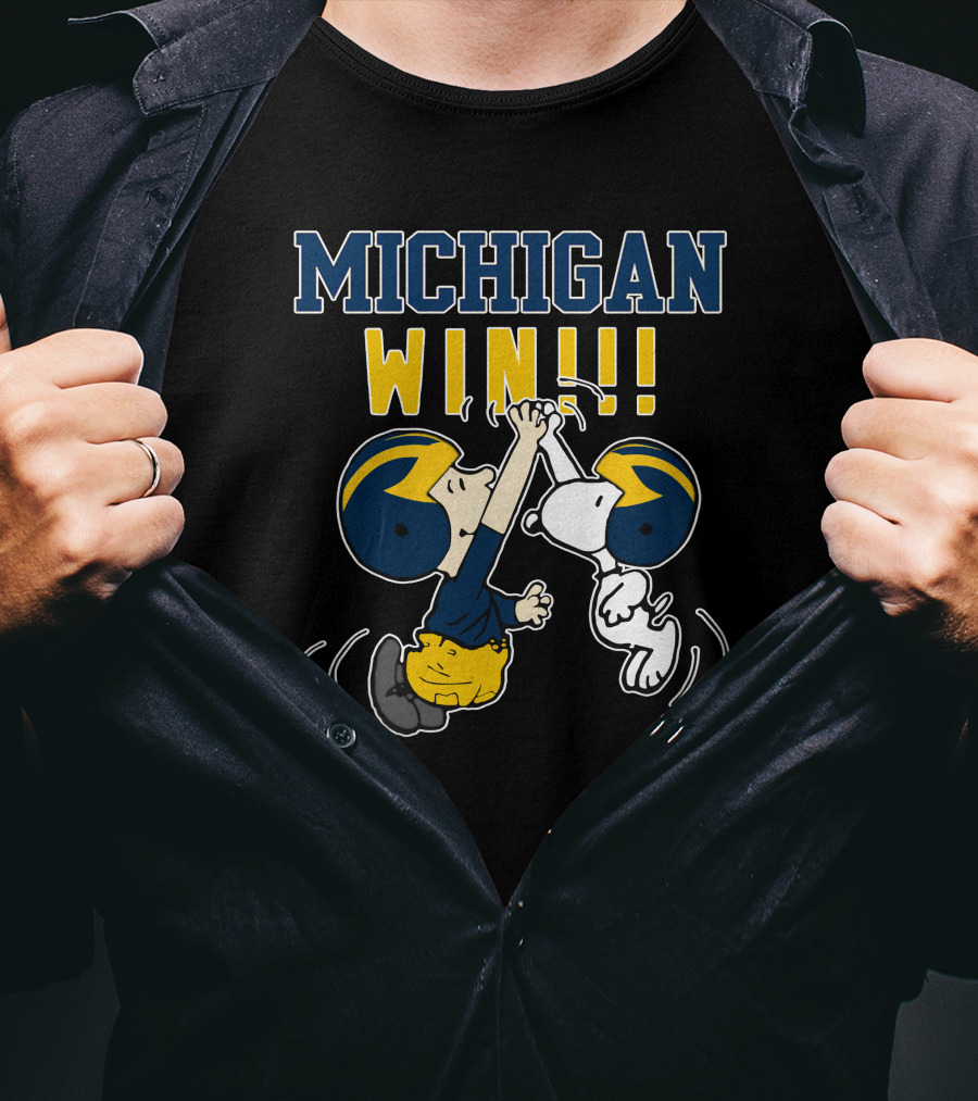 Michigan Win Snoopy High Five Celebration With Wolverine Helmets T-Shirt