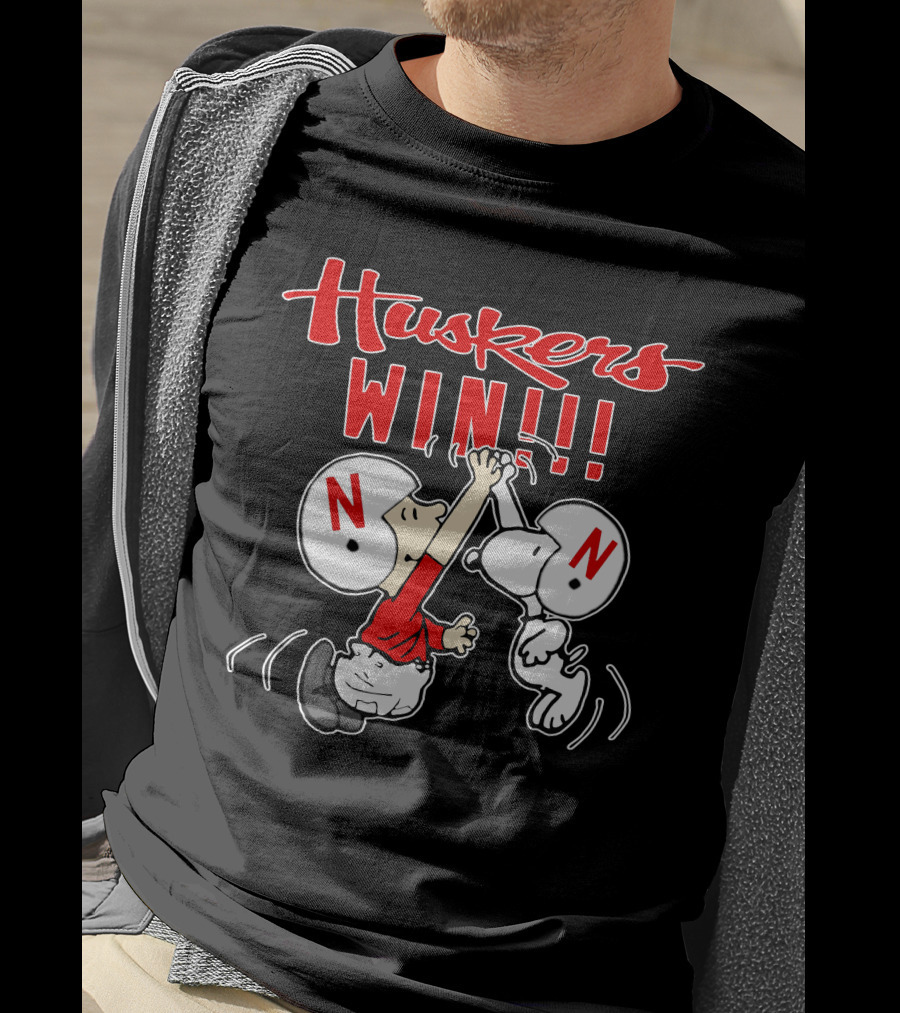 Huskers Win Nebraska Cornhuskers Victory Celebration T-Shirt