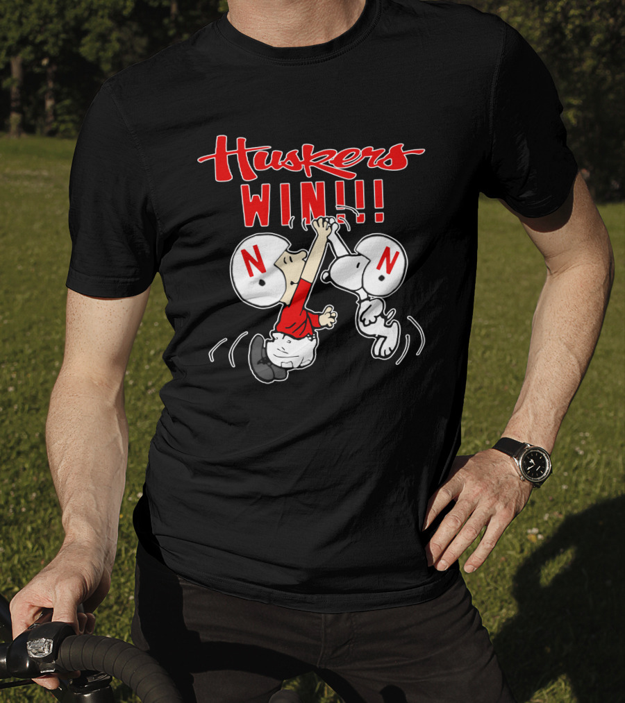 Huskers Win Nebraska Cornhuskers Victory Celebration T-Shirt