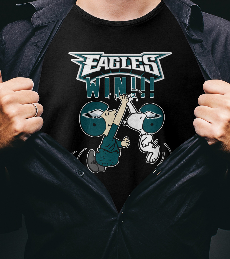 Eagles Win Peanuts Characters High Five Celebration T-Shirt