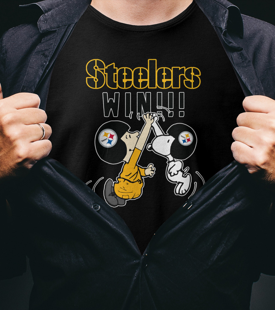 Steelers Win Peanuts High Five Celebration T-Shirt