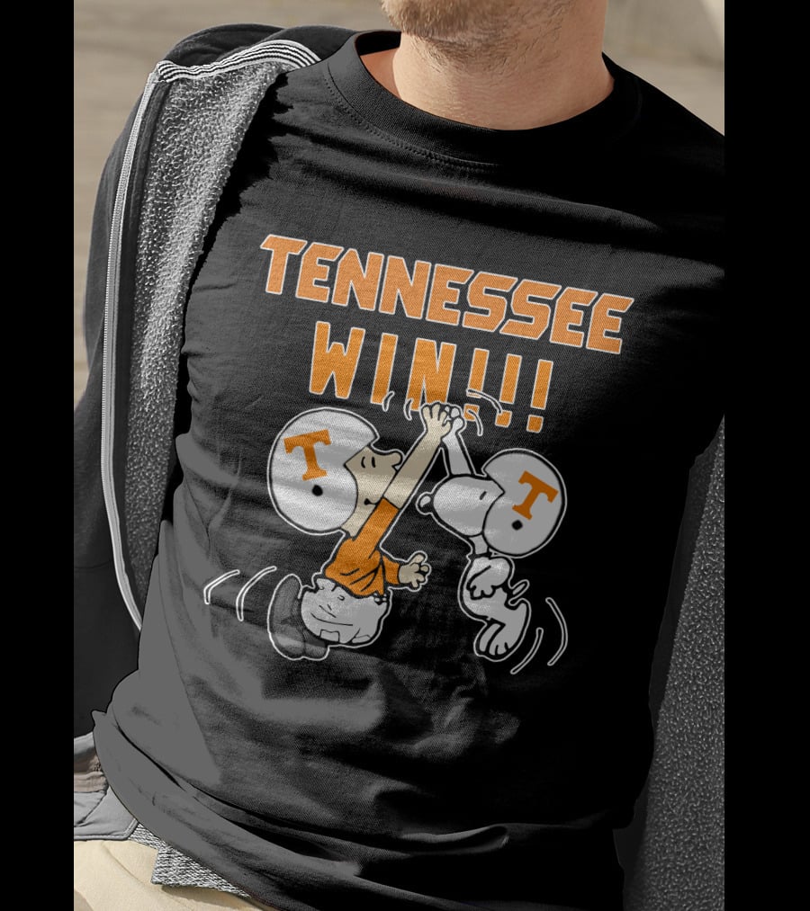Tennessee Win High-Five Celebration With T Helmets T-Shirt