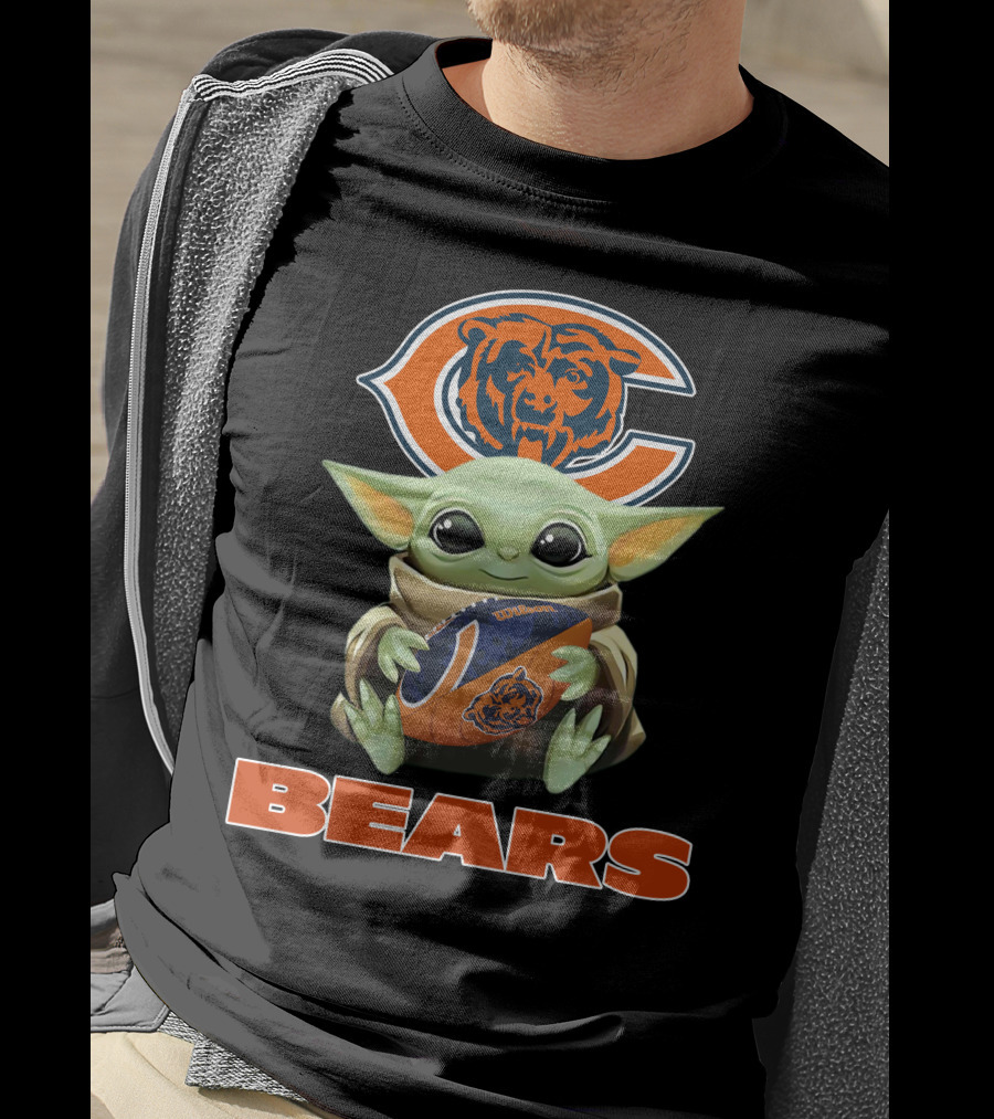 Chicago Bears Baby Yoda Football Fan Gear T-Shirt