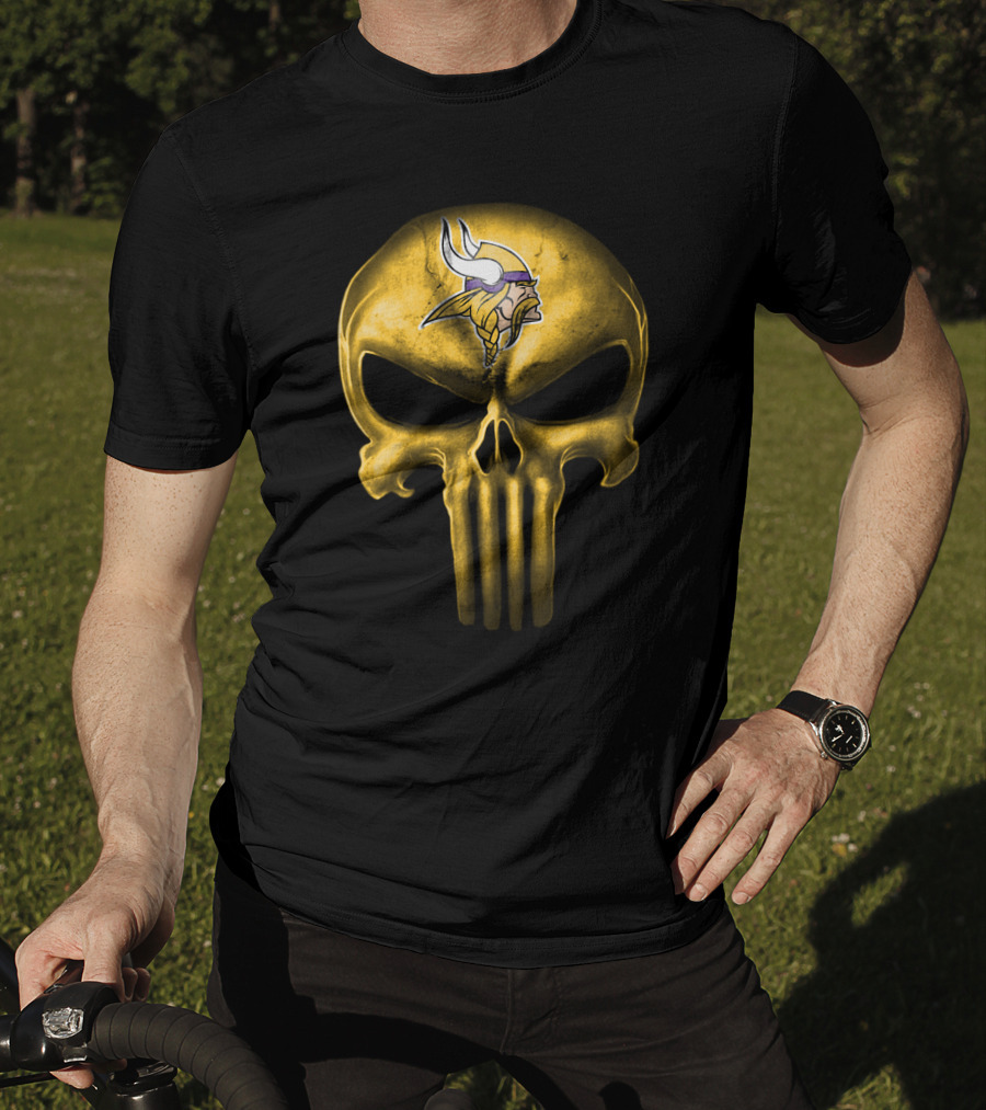 Minnesota Vikings Skull Emblem With Viking T-Shirt