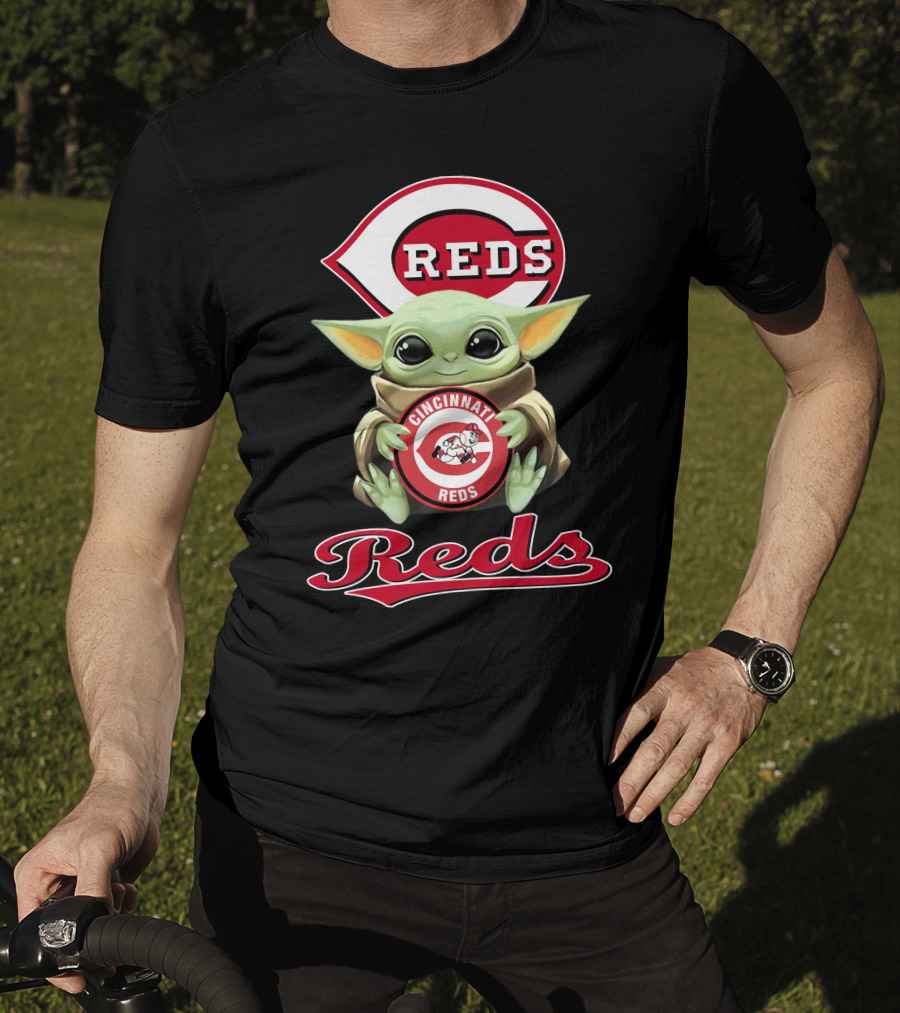 Cincinnati Reds Baby Yoda Holding Reds T-Shirt
