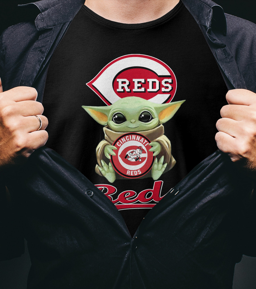 Cincinnati Reds Baby Yoda Holding Reds T-Shirt
