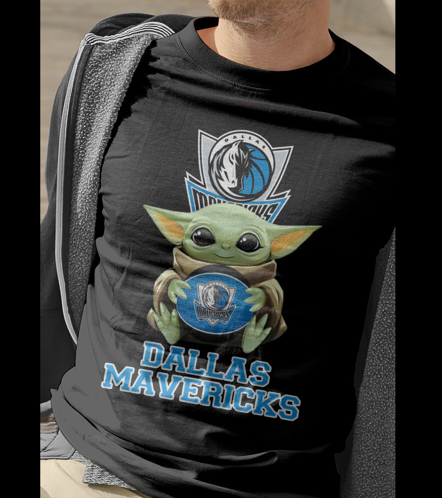 Dallas Mavericks Baby Yoda Holding Basketball T-Shirt