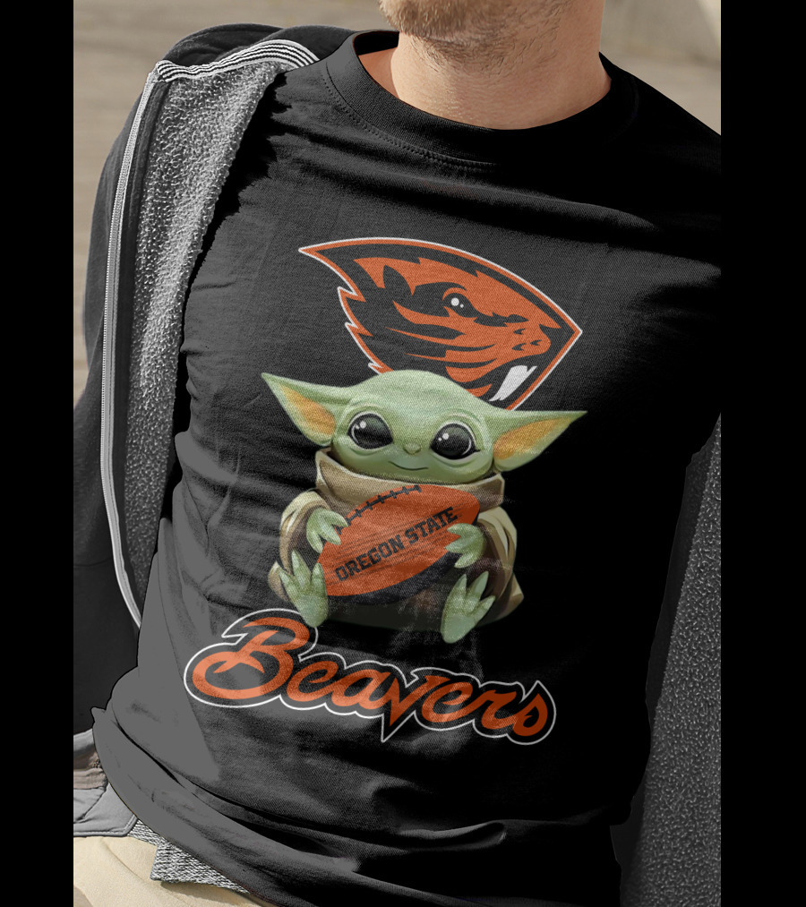 Oregon State Beavers Baby Yoda Holding Football T-Shirt