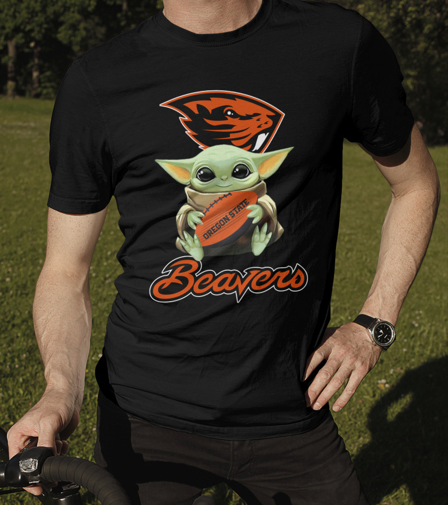 Oregon State Beavers Baby Yoda Holding Football T-Shirt