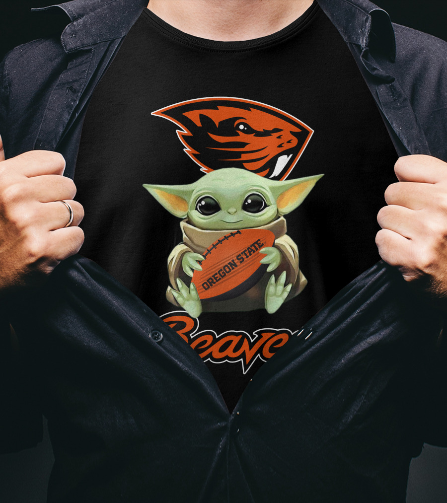 Oregon State Beavers Baby Yoda Holding Football T-Shirt