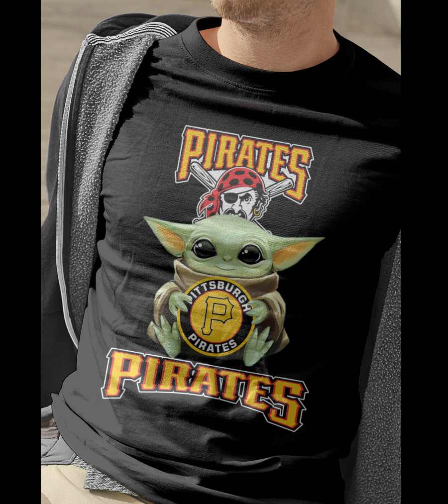 Pittsburgh Pirates Baby Yoda Holding Baseball T-Shirt