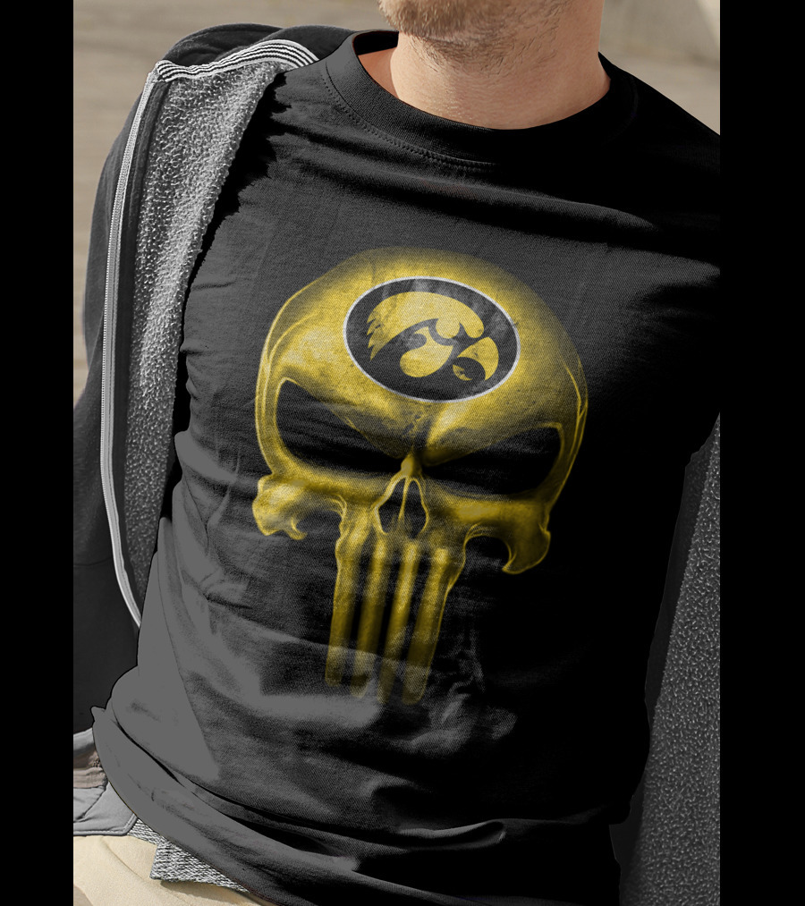 Iowa Hawkeyes Punisher Skull Fan T-Shirt