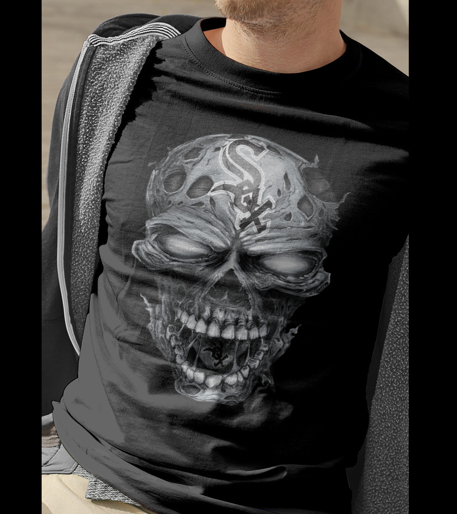 Chicago White Sox Skull With Team Logo And Hollow Eyes T-Shirt