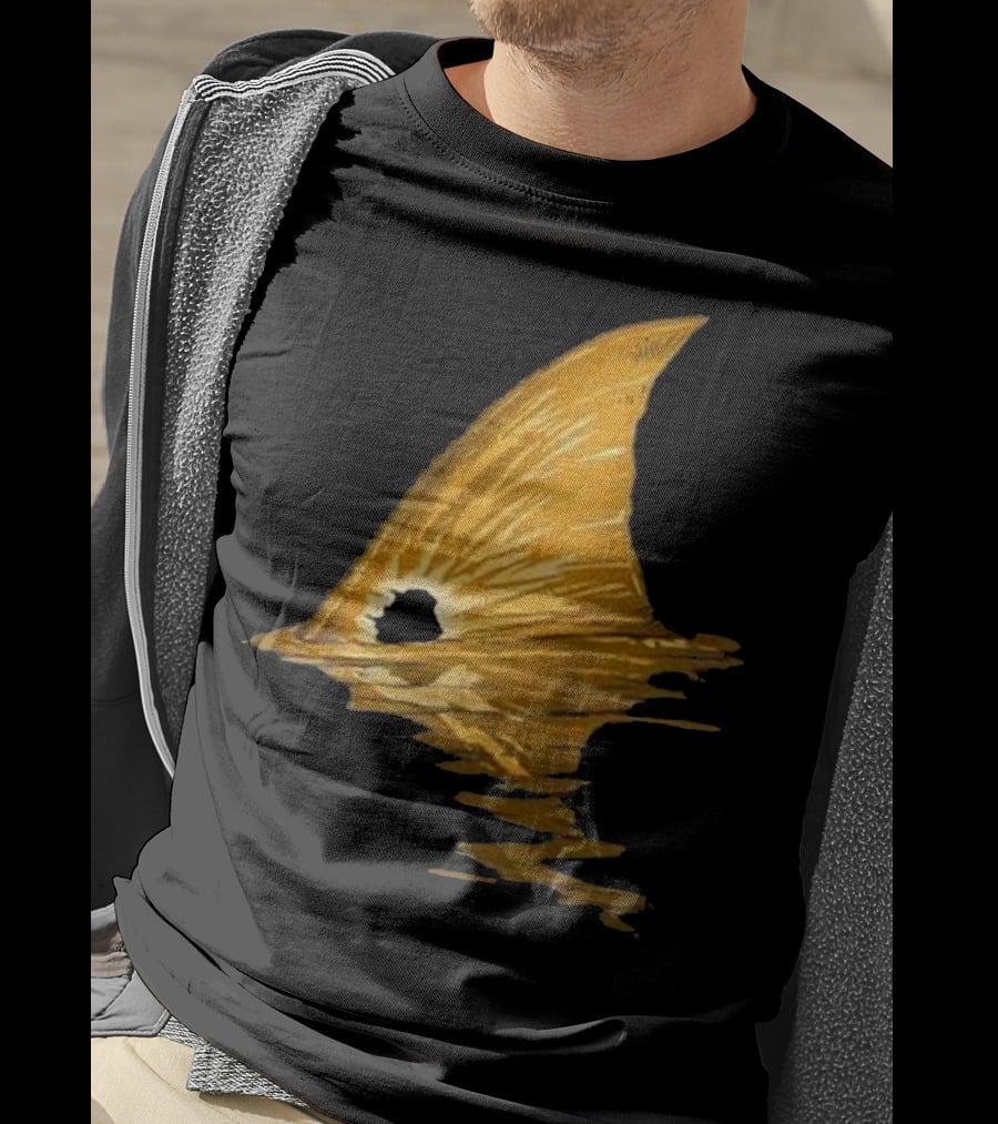 BACK PRINT Tailing Redfish Red Drum Fin T-Shirt