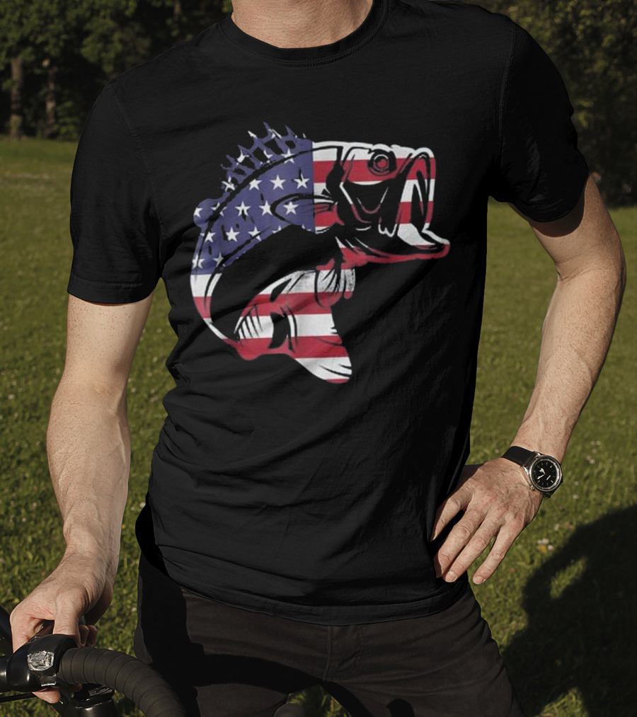 Bass Fishing American Flag Patriotic Bass Fisherman T-Shirt