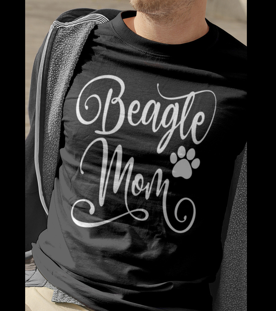 Beagle Mom Dog Lover White Script Paw Prints T-Shirt