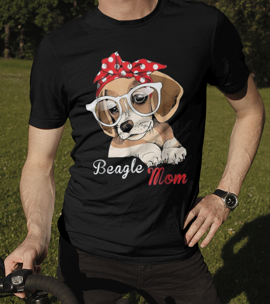 Beagle Mom For Beagle Dogs Lovers T-Shirt