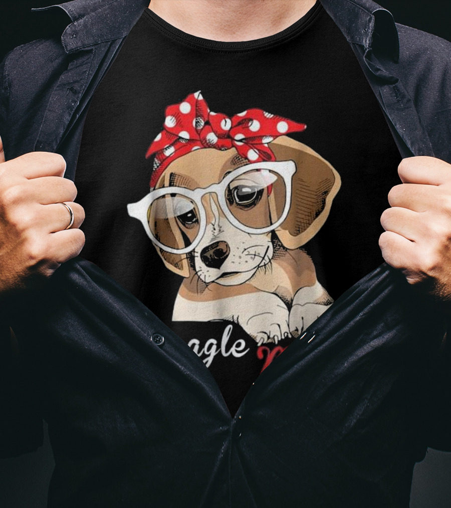 Beagle Mom For Beagle Dogs Lovers T-Shirt