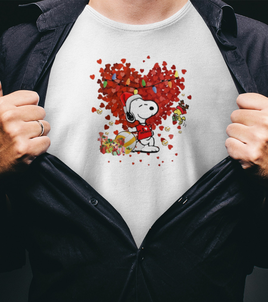 Snoopy Christmas Love Netball Heart T-Shirt